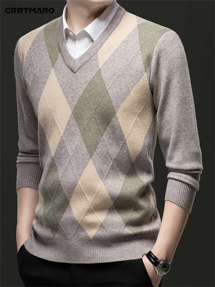 Warren | Classic Argyle V-Neck Sweater