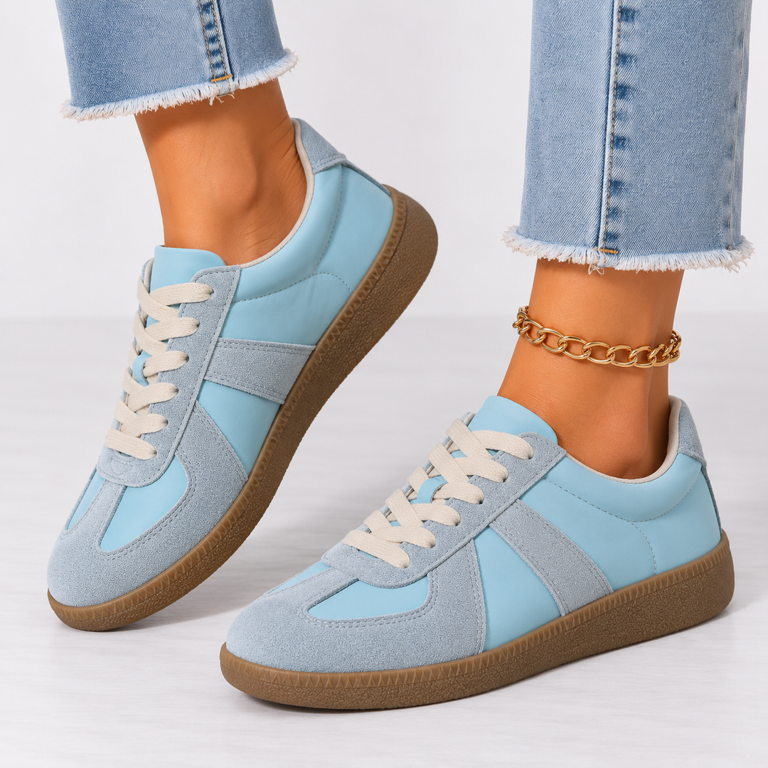 Women's Retro Sneakers – Casual Lace-Up Shoes with Suede Design & Gum Sole