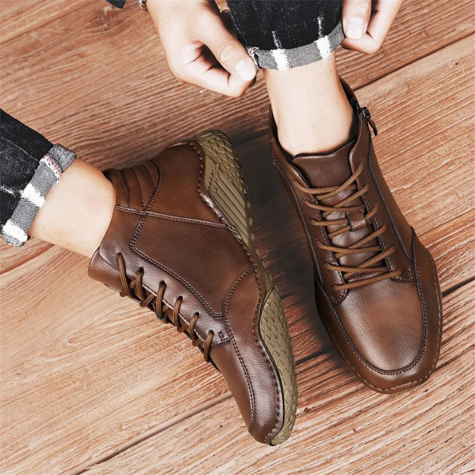 Men's Rugged Leather Boots