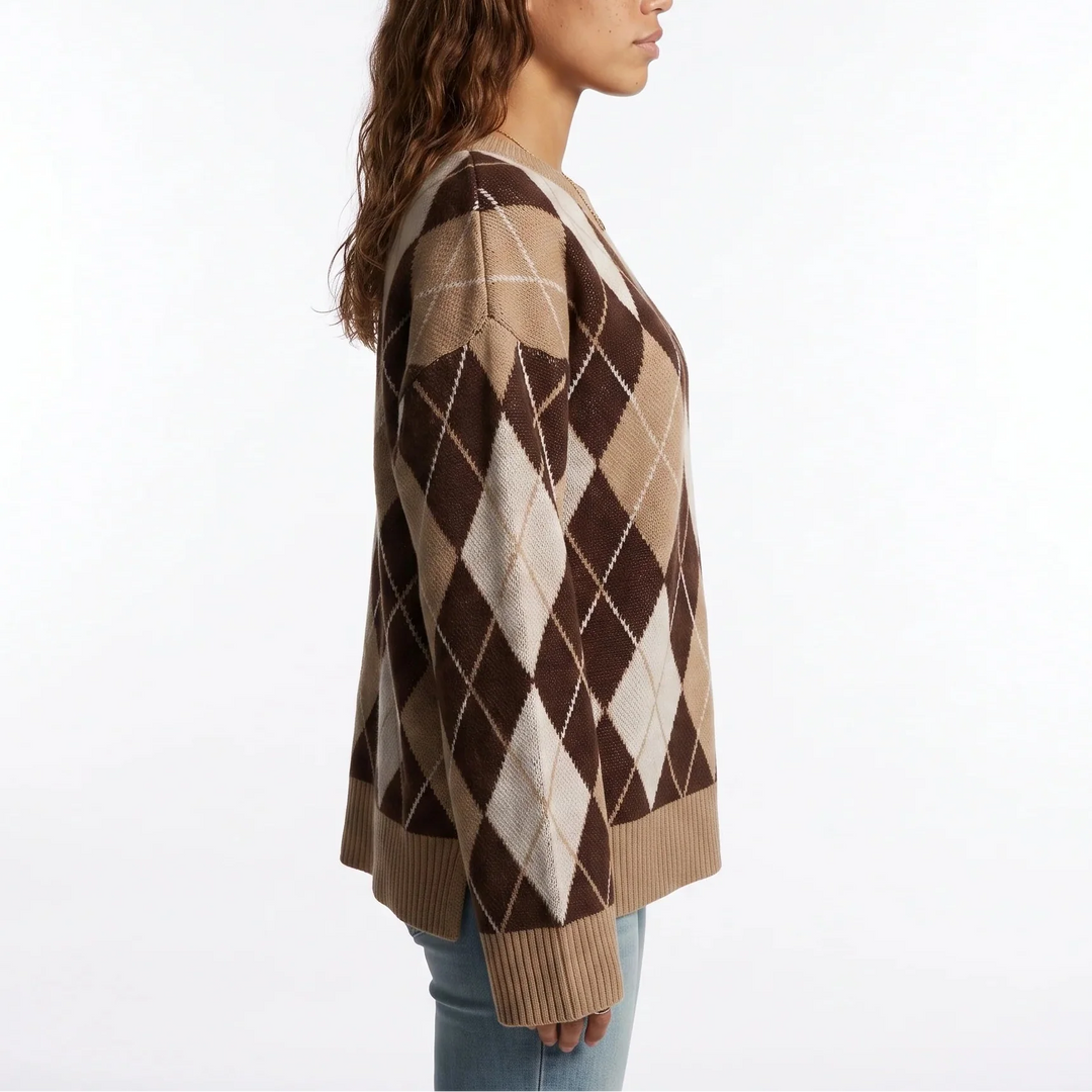 Women’s Diamond Pattern Knit Sweater – Round Neck Long Sleeve Sweater