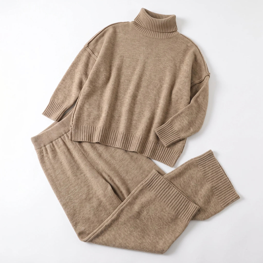Women’s Knitted Lounge Set – Turtleneck Sweater & Wide-Leg Pants